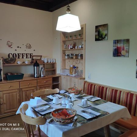 Gastehaus Kaiser Apartment คิทเซค อิม เซาซาล ภายนอก รูปภาพ