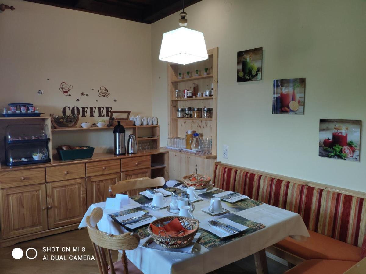 Gastehaus Kaiser Apartment คิทเซค อิม เซาซาล ภายนอก รูปภาพ