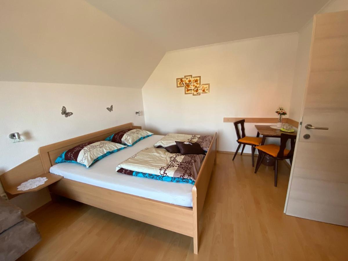 Gastehaus Kaiser Apartment คิทเซค อิม เซาซาล ห้อง รูปภาพ
