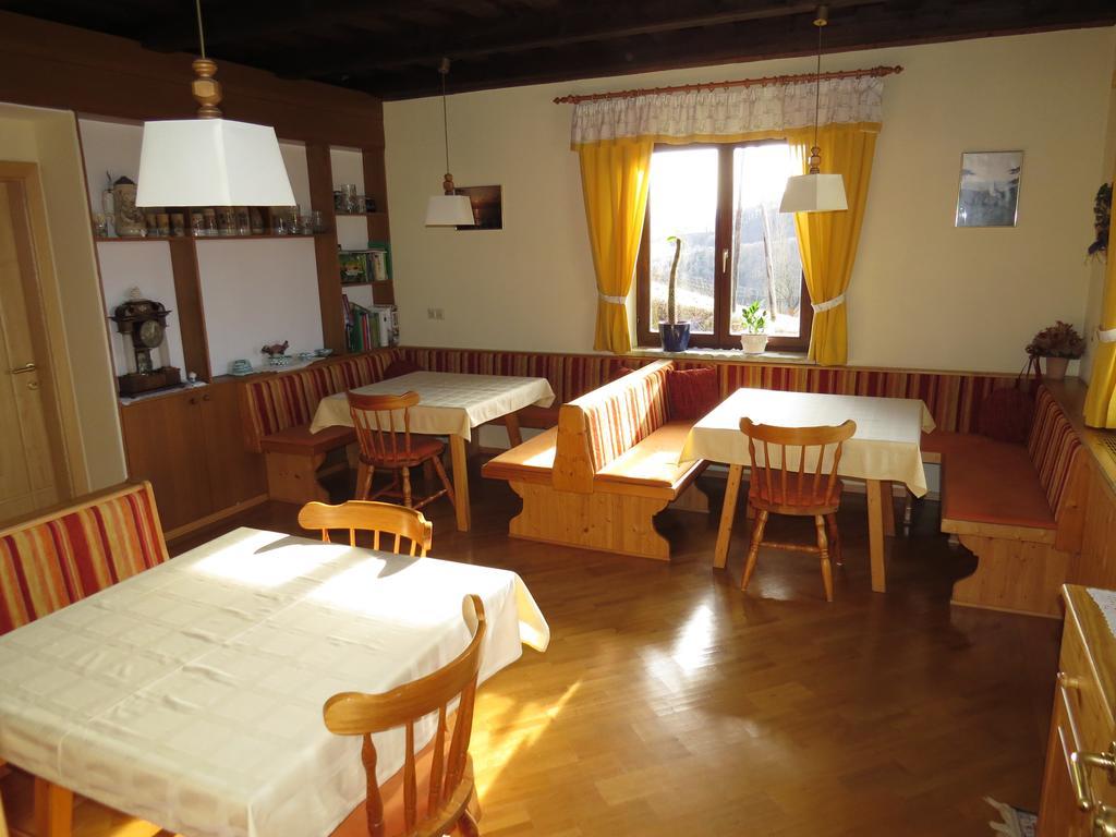 Gastehaus Kaiser Apartment คิทเซค อิม เซาซาล ภายนอก รูปภาพ